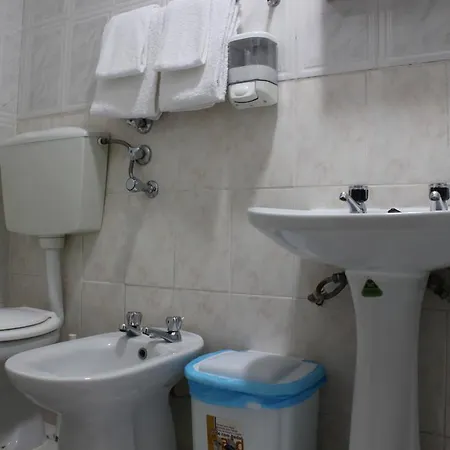 Vendégház Pensao Elegante *